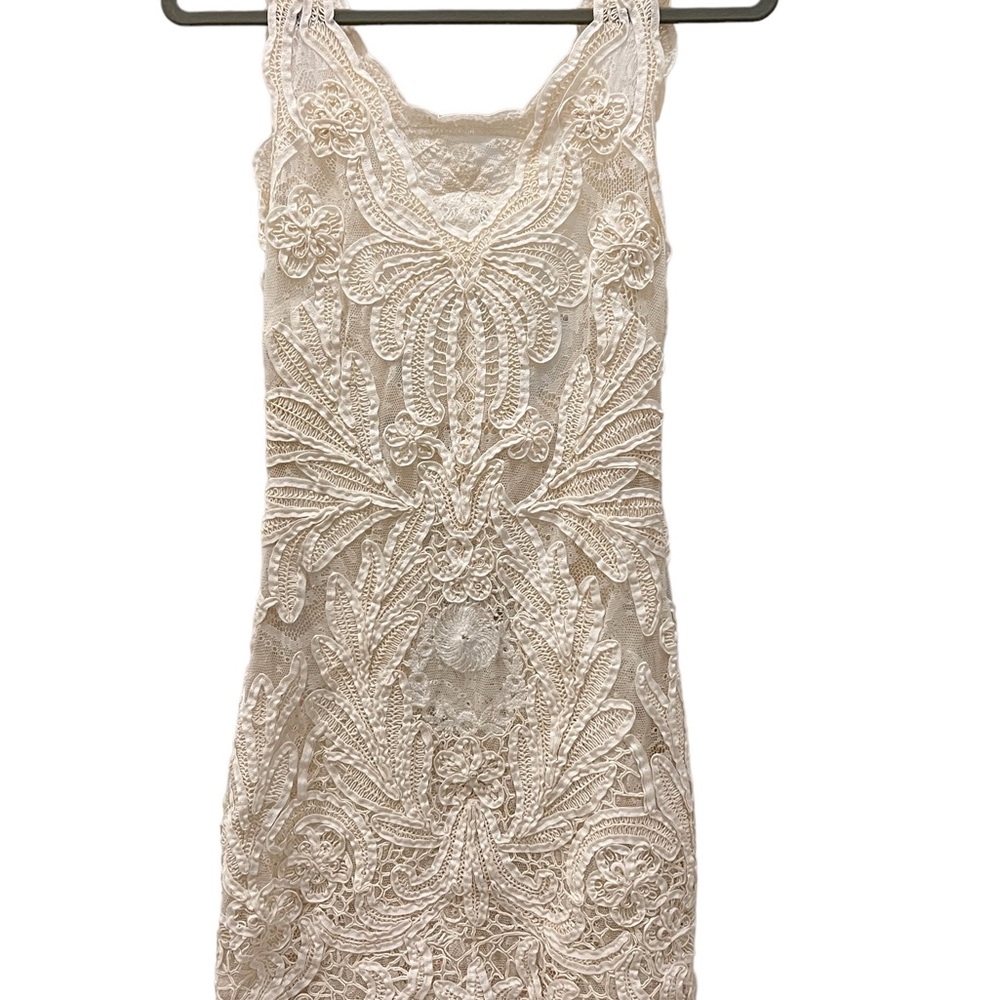Dress - Picture 2 of 2